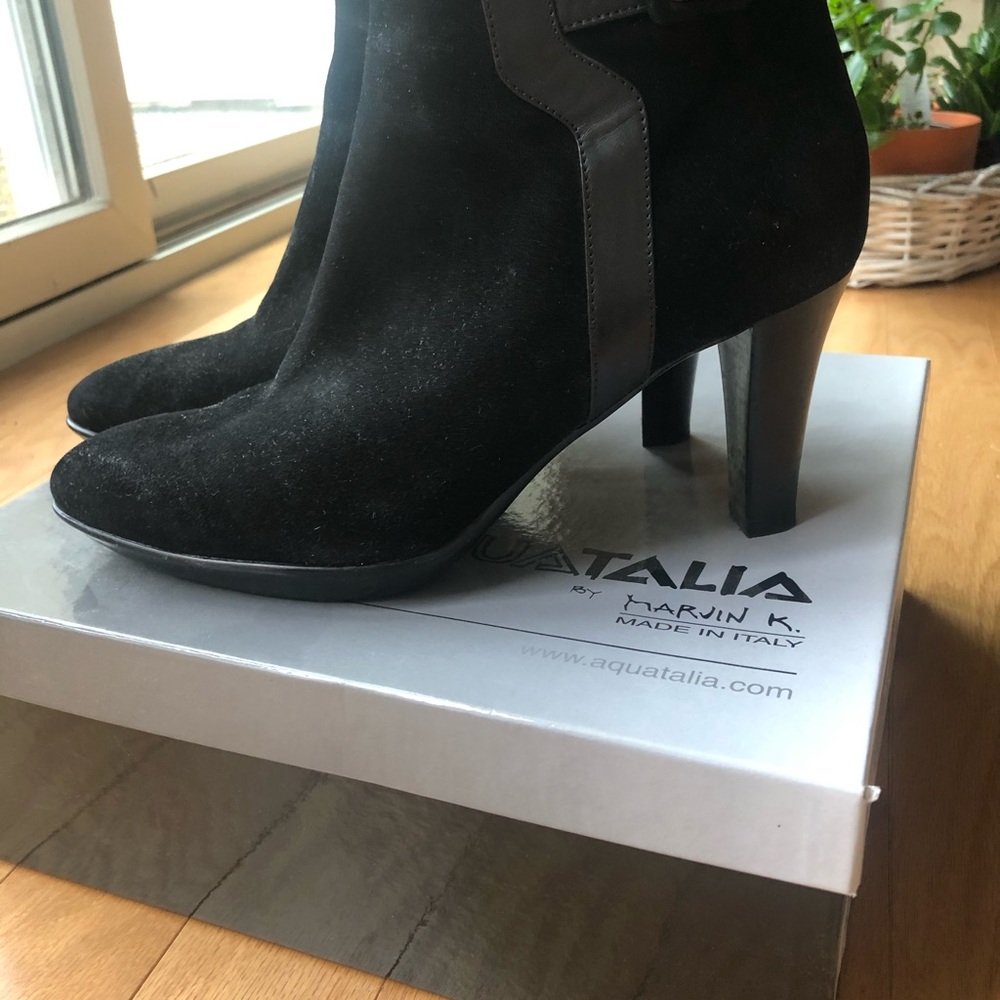 Aquatalia “Rae” Booties! - Picture 5 of 7